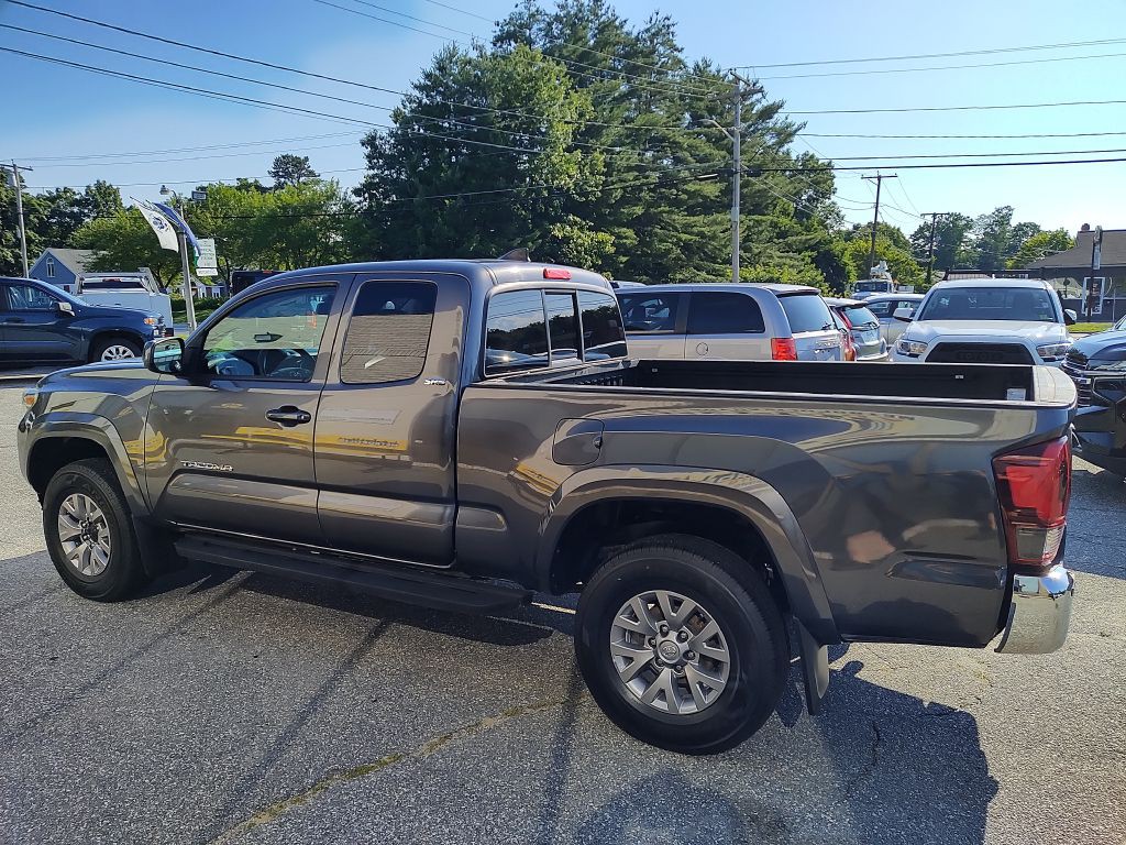 2018 Toyota Tacoma Image 6