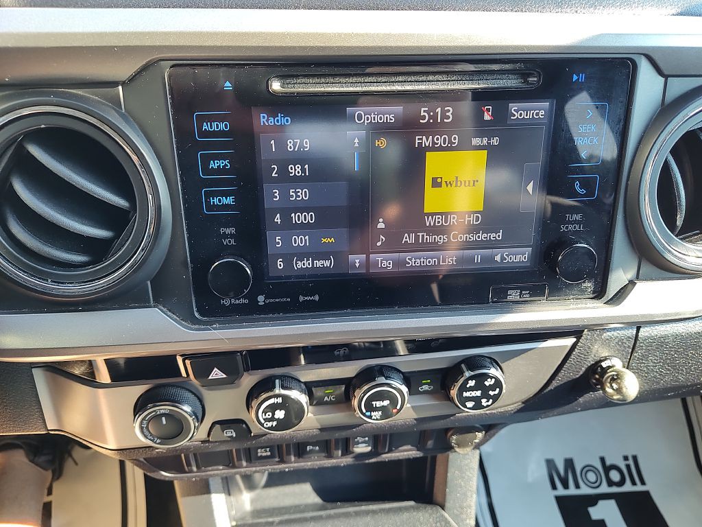 2018 Toyota Tacoma Image 28