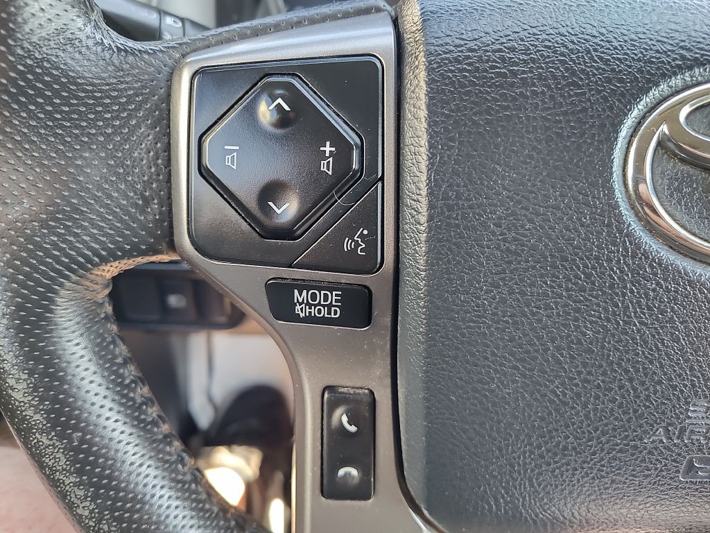 2018 Toyota Tacoma Image 31