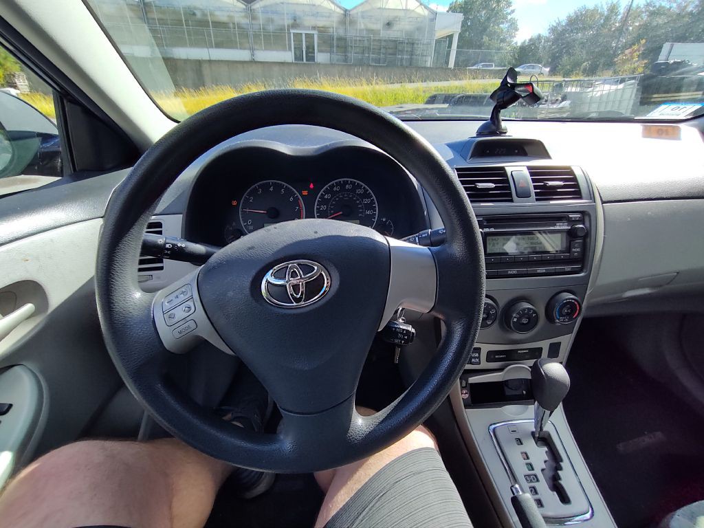 2012 Toyota Corolla Image 12