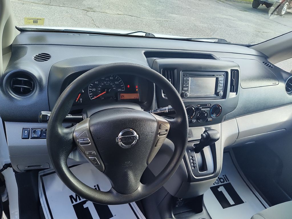 2019 Nissan NV200 Image 9