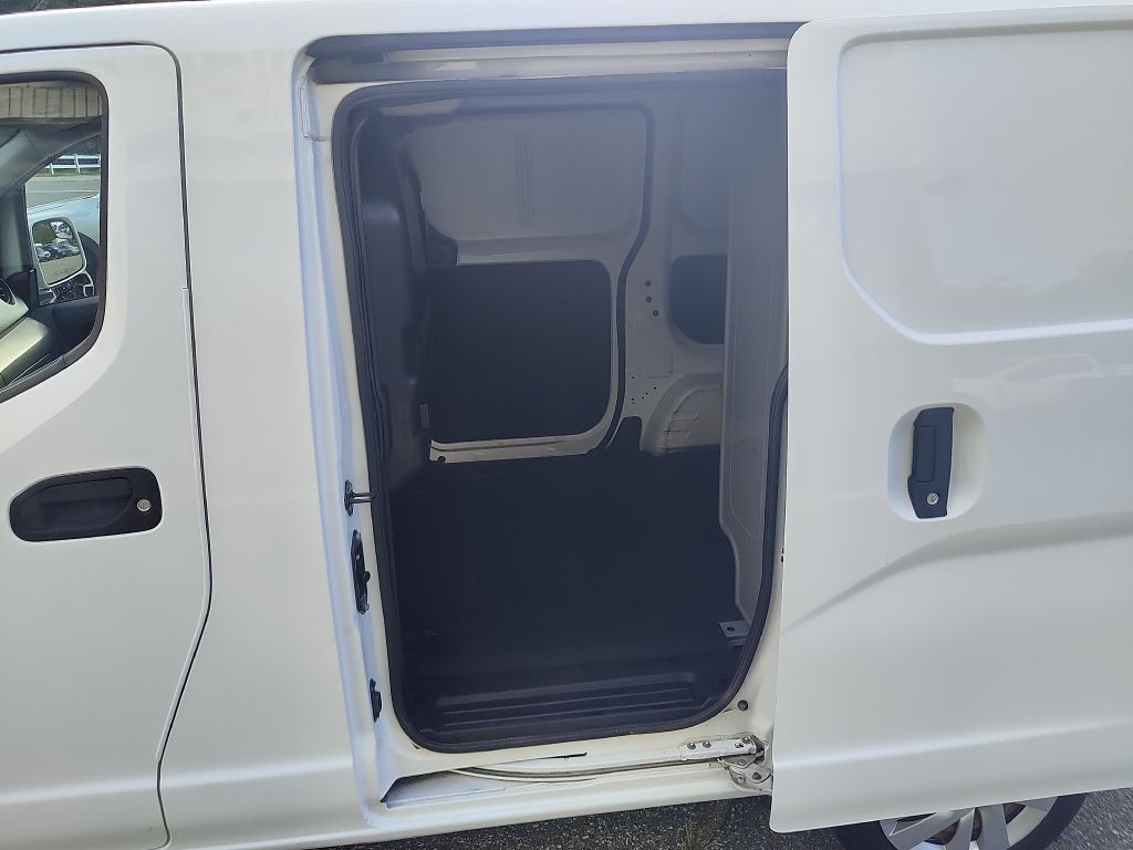 2019 Nissan NV200 Image 13