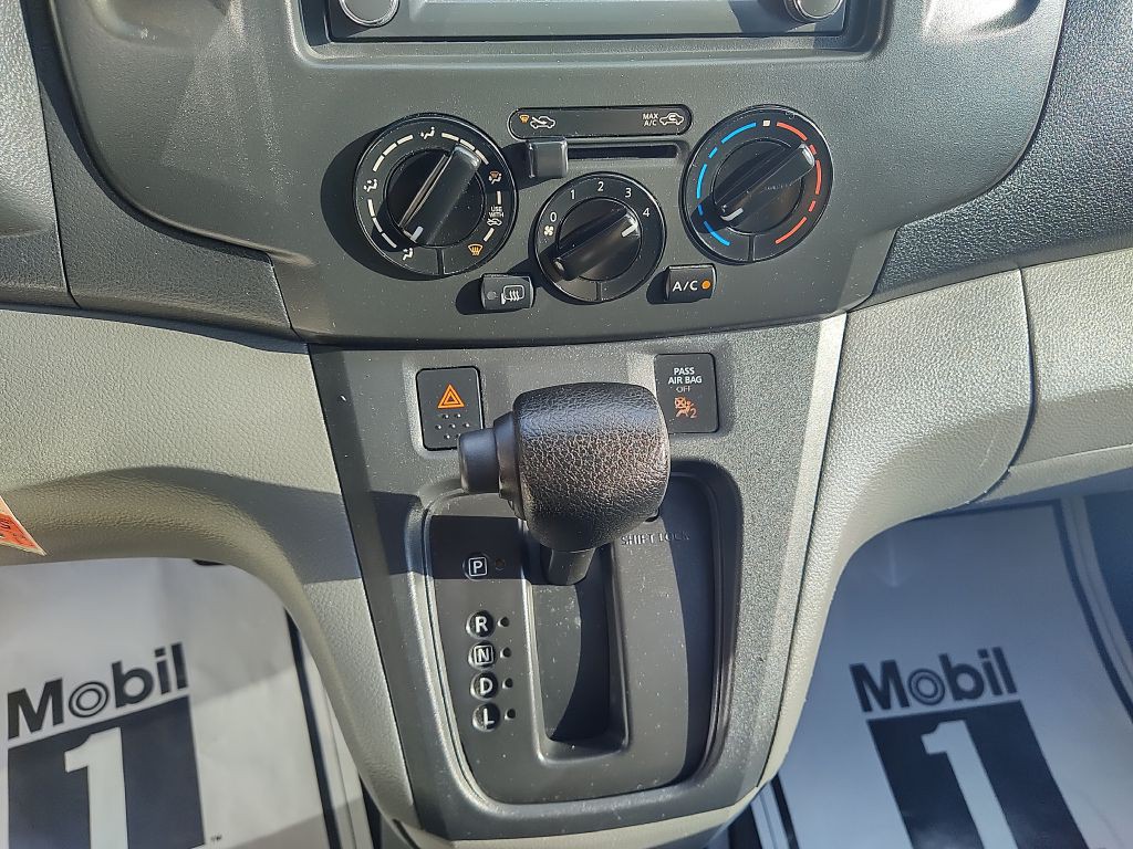 2019 Nissan NV200 Image 26