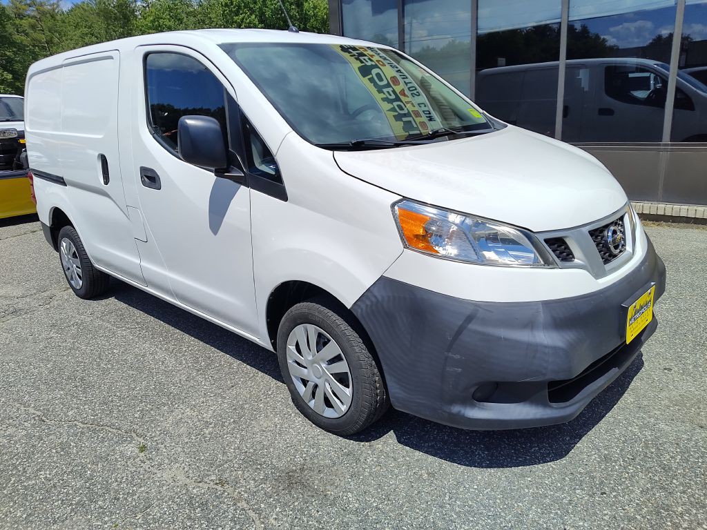 2017 Nissan NV200 Image 2