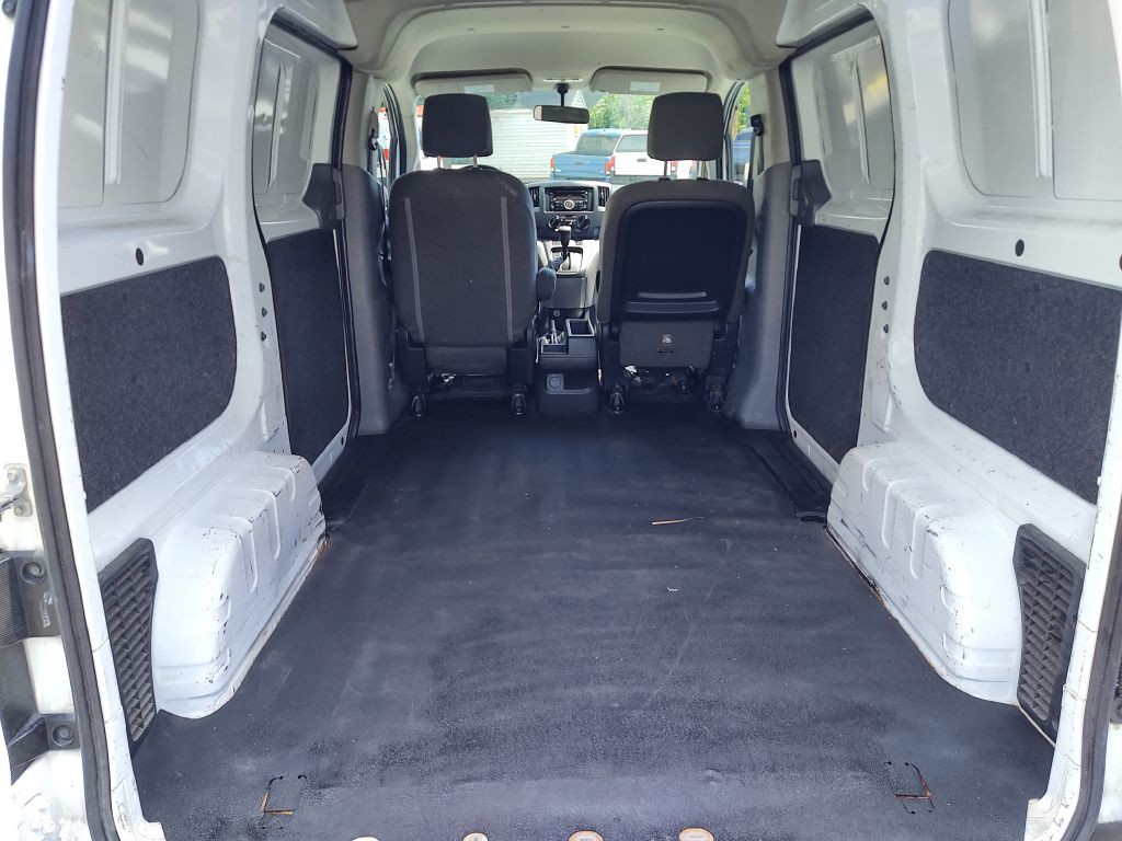 2017 Nissan NV200 Image 14