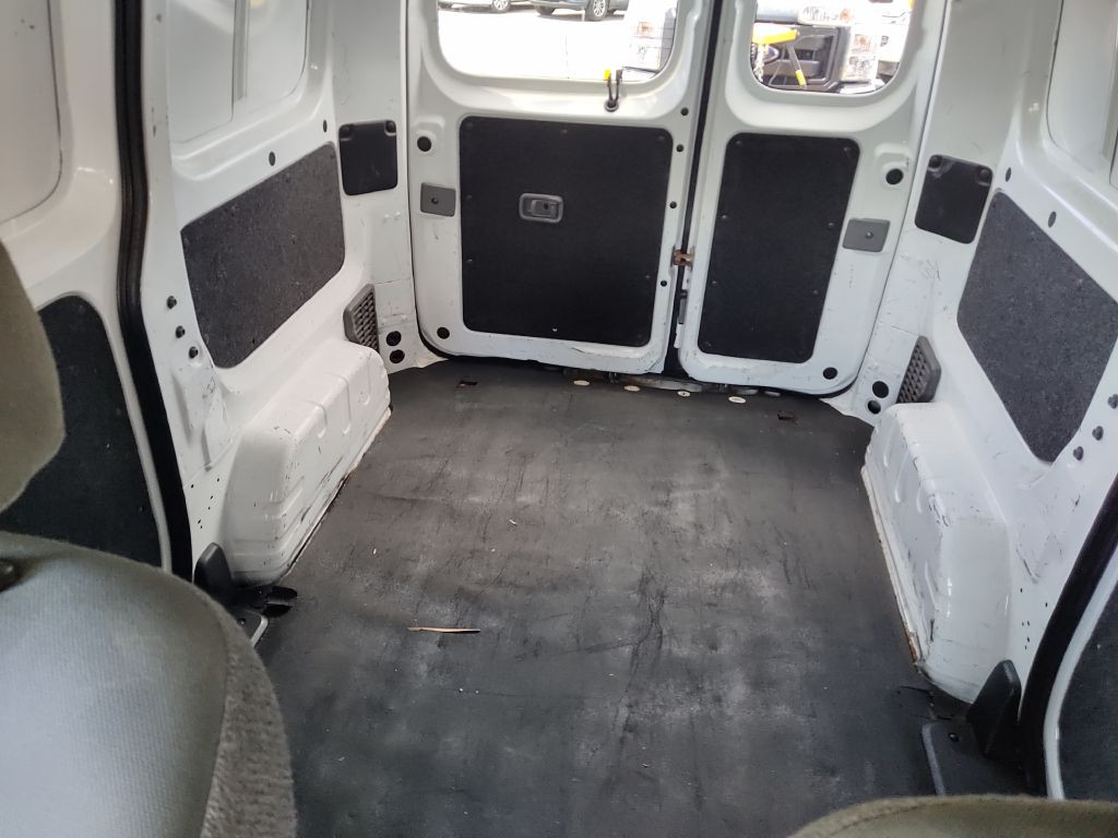 2017 Nissan NV200 Image 30