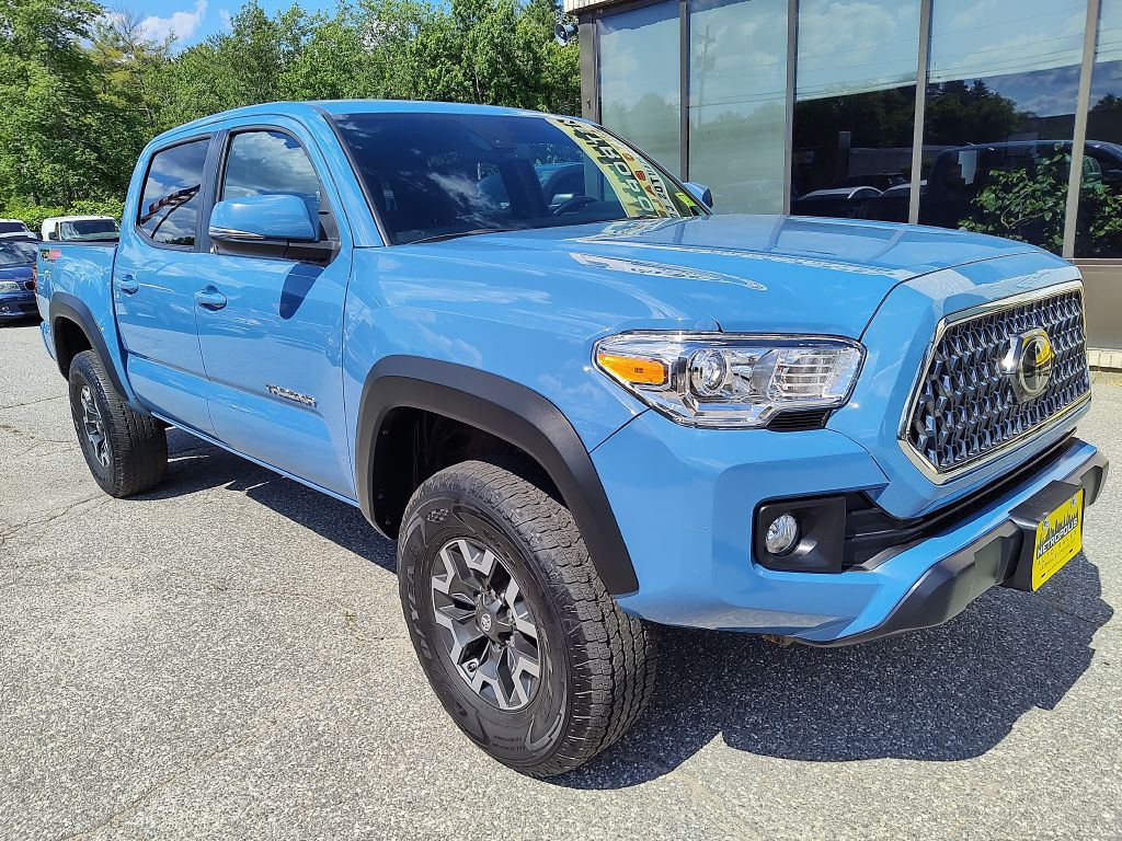 2019 Toyota Tacoma Image 2