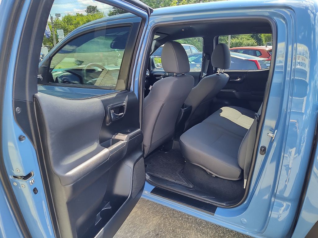 2019 Toyota Tacoma Image 13