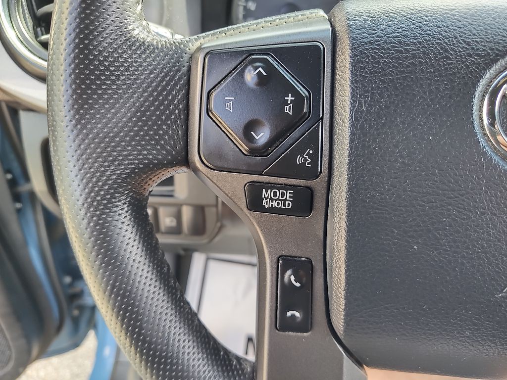 2019 Toyota Tacoma Image 32