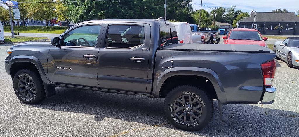 2022 Toyota Tacoma Image 5