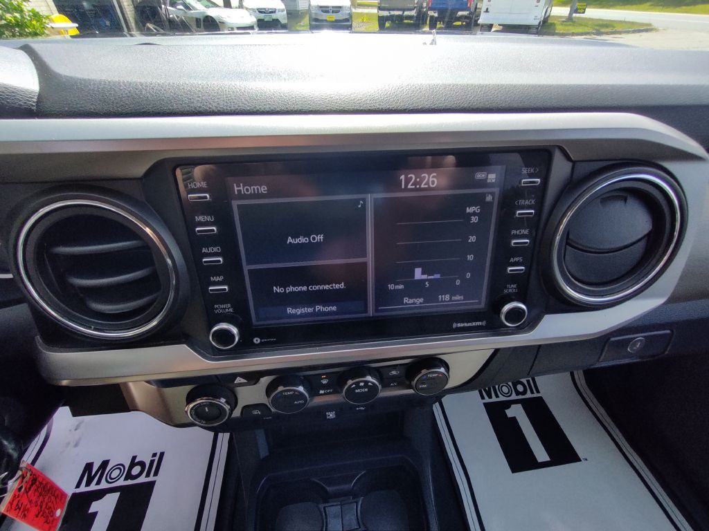 2022 Toyota Tacoma Image 26
