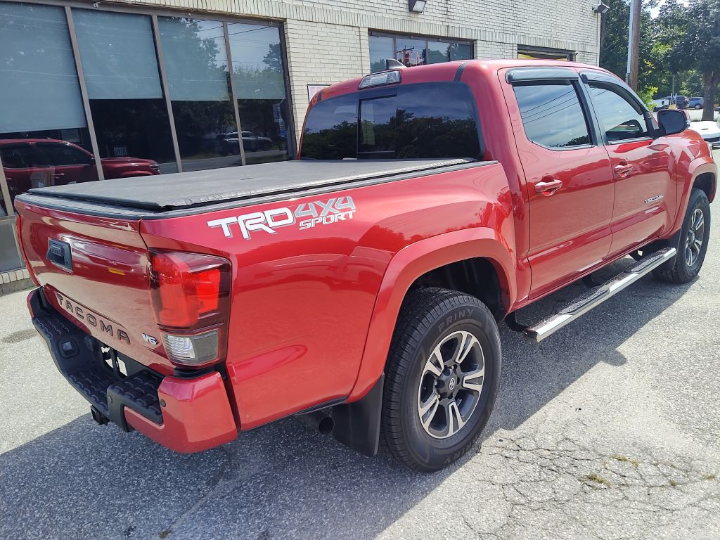 2018 Toyota Tacoma Image 8