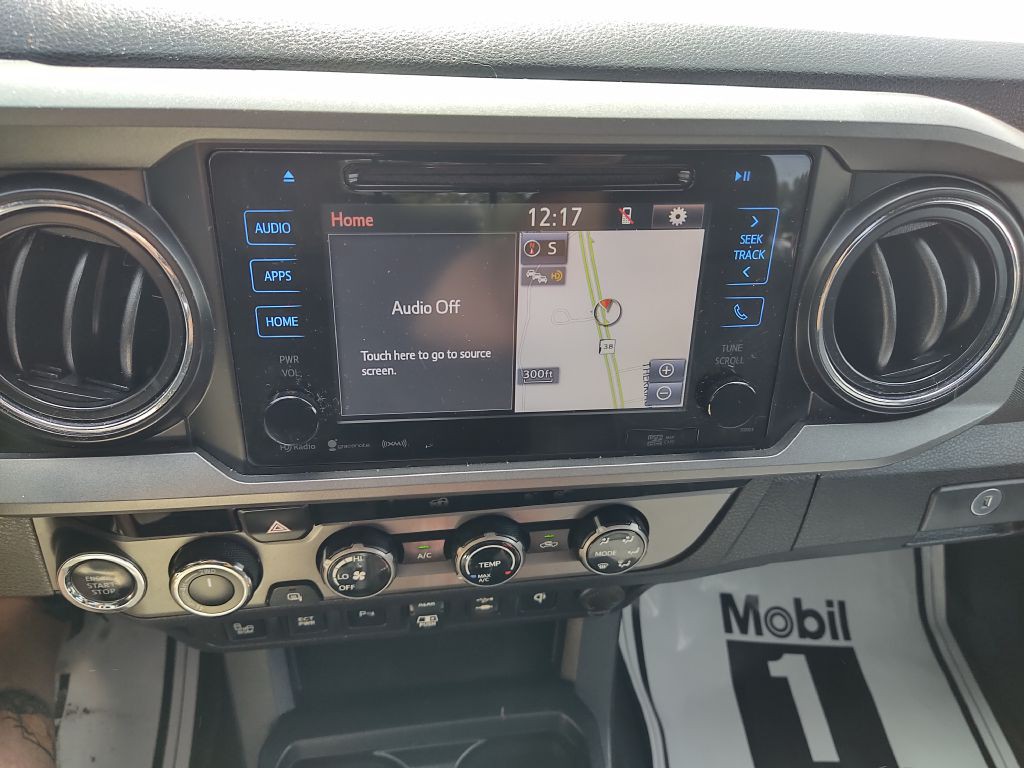 2018 Toyota Tacoma Image 29