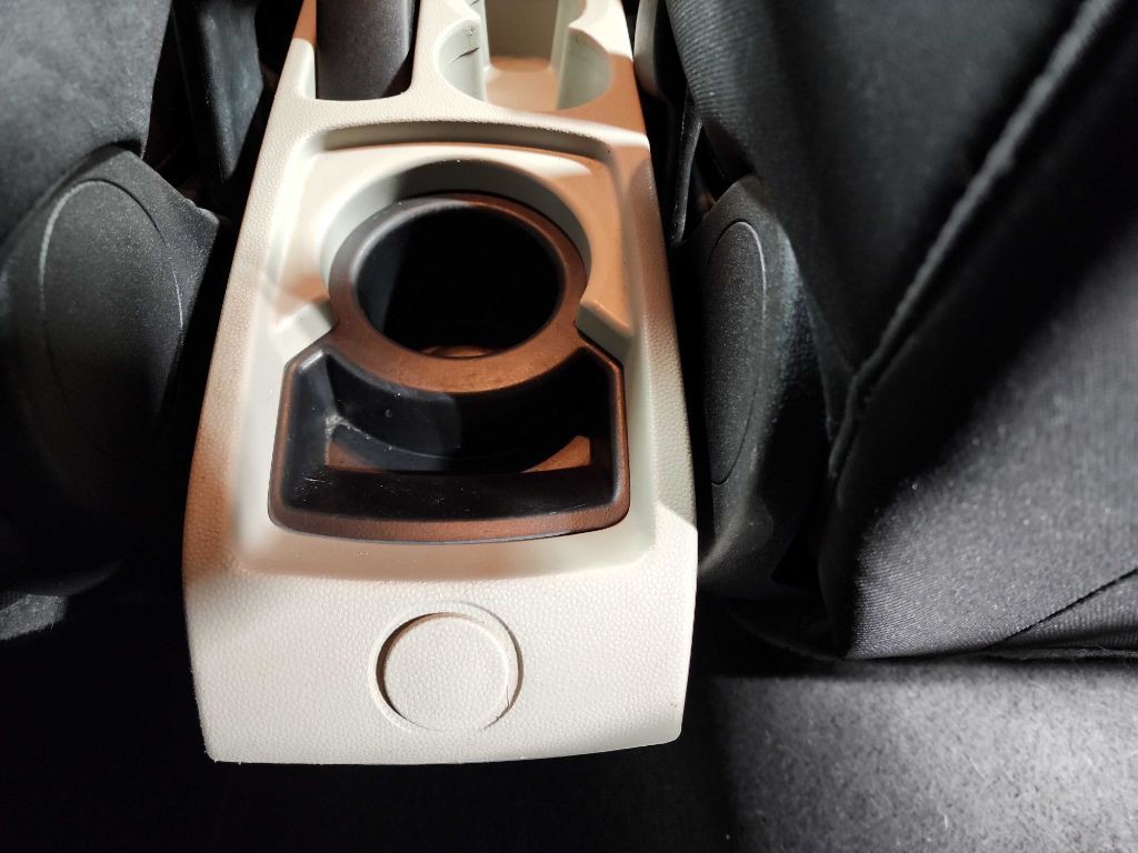 2013 Ford Fiesta Image 16