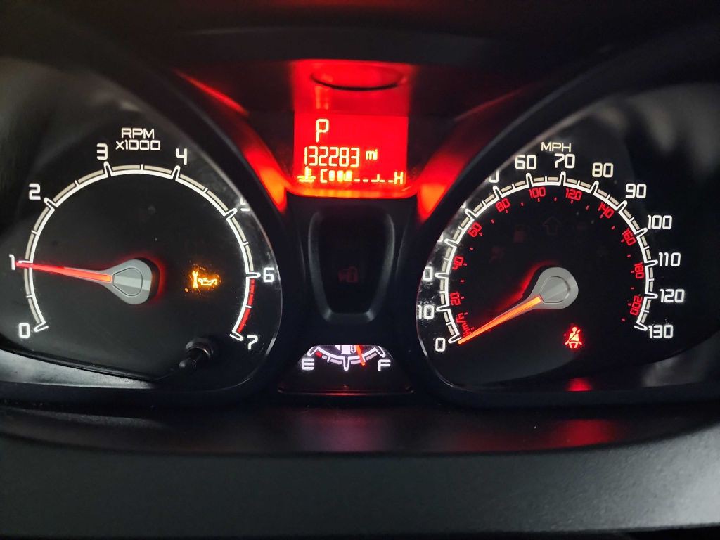 2013 Ford Fiesta Image 21