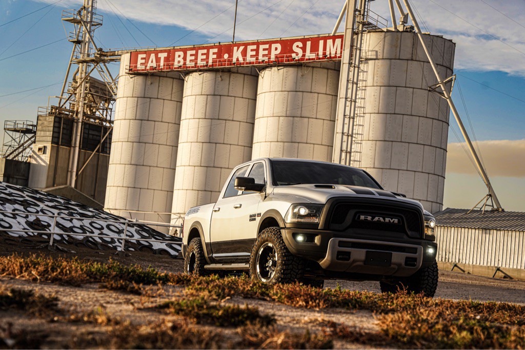2016 RAM 1500 Image 3