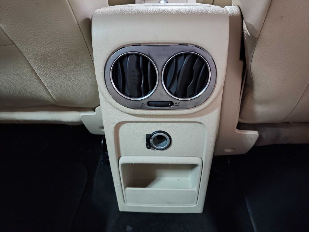2011 Volkswagen Tiguan Image 17