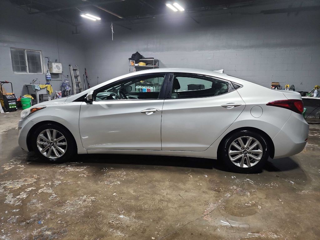 2016 Hyundai Elantra Image 4