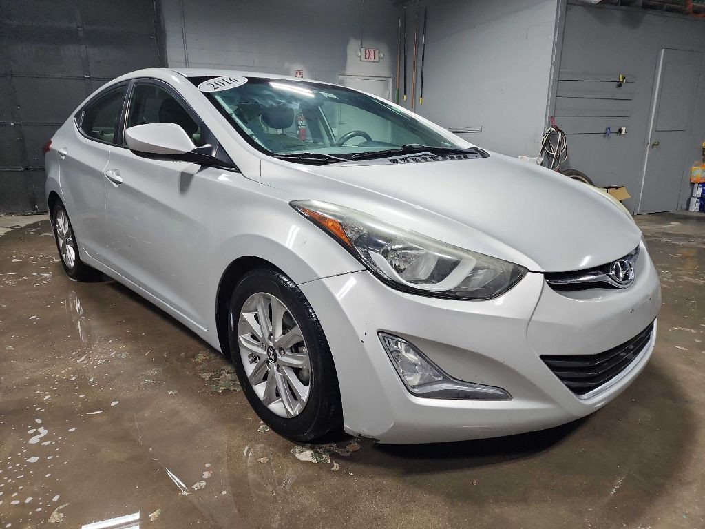 2016 Hyundai Elantra Image 10