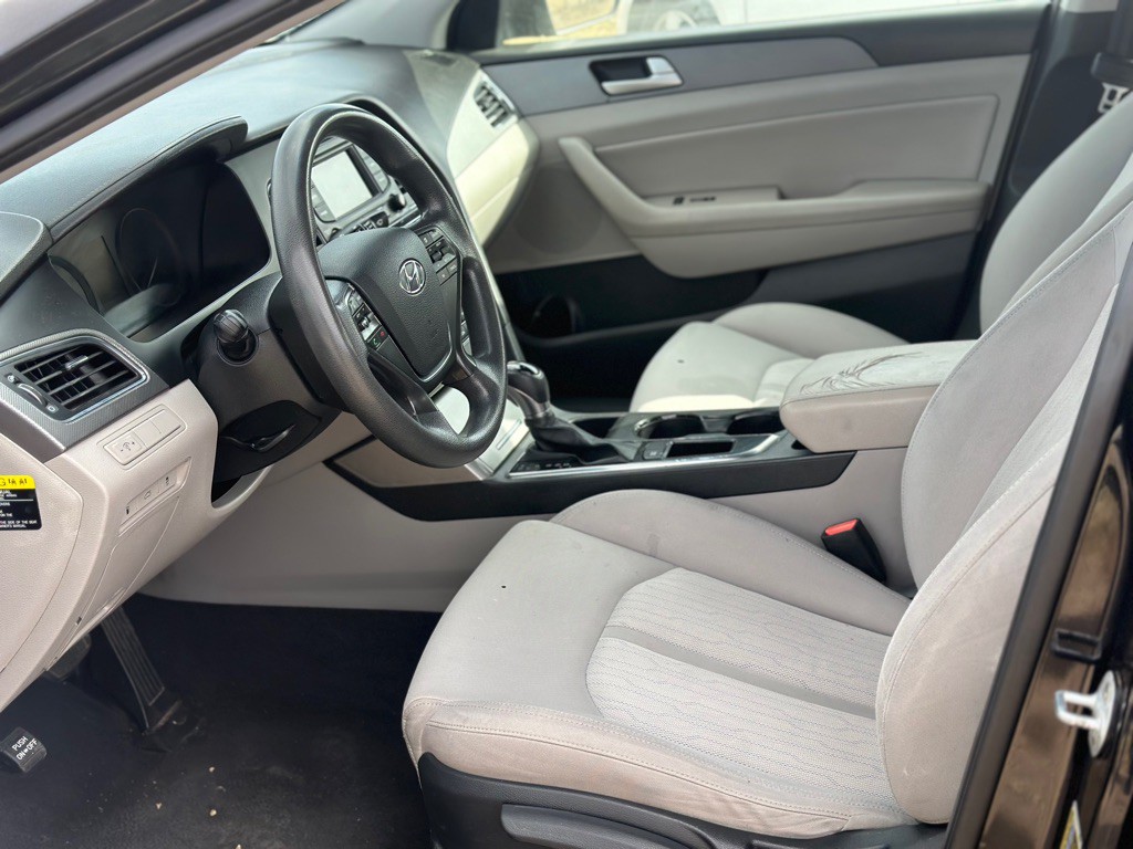 2016 Hyundai Sonata Image 3