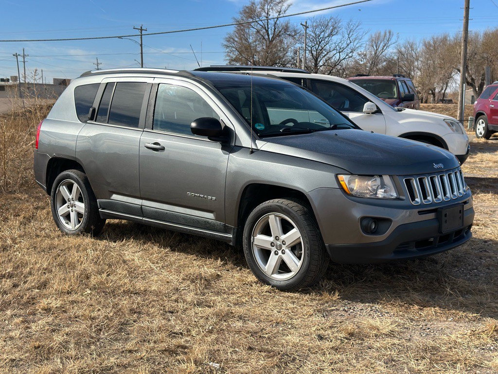 2011 Jeep Compass Image 2