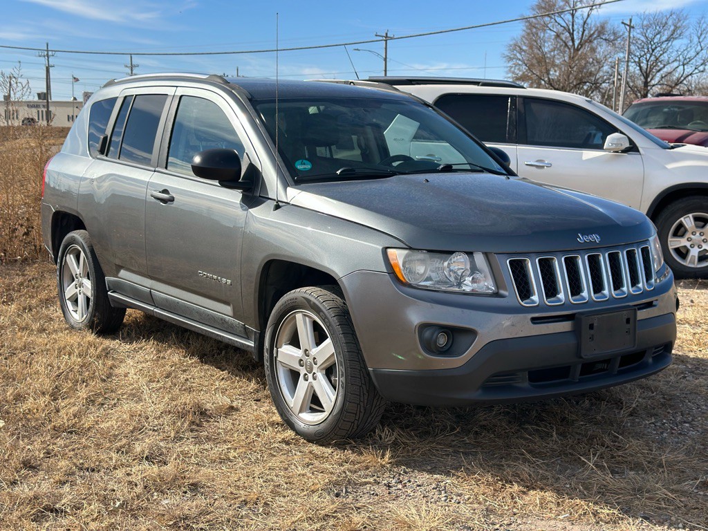 2011 Jeep Compass Image 11