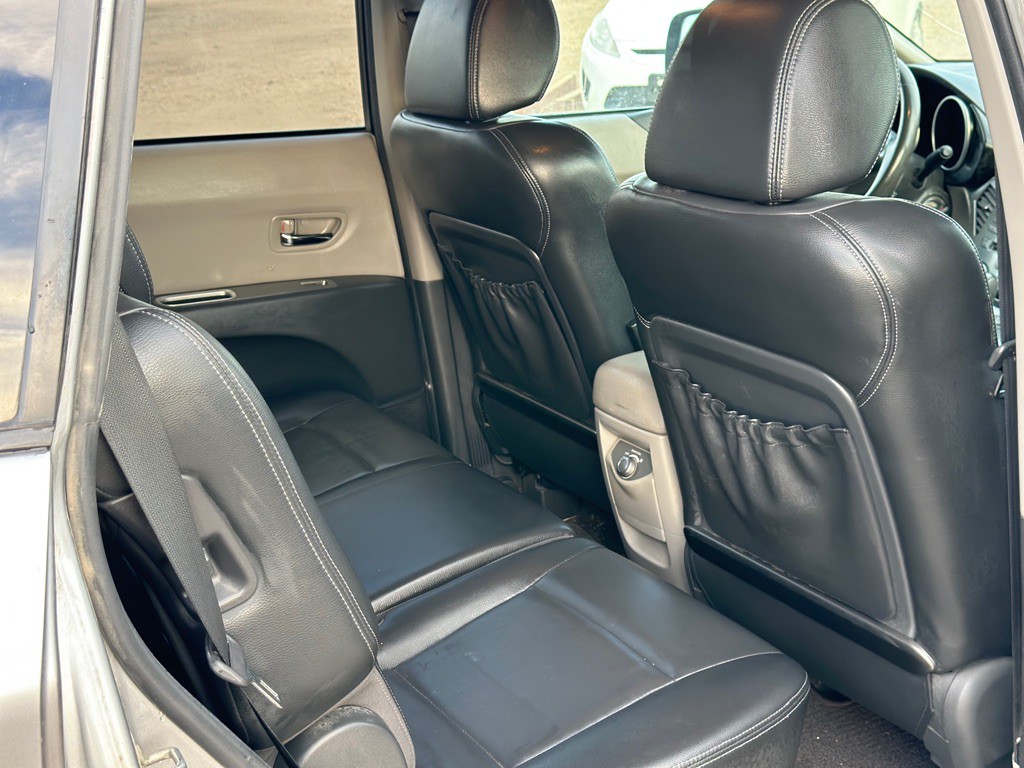 2011 Subaru Tribeca Image 11