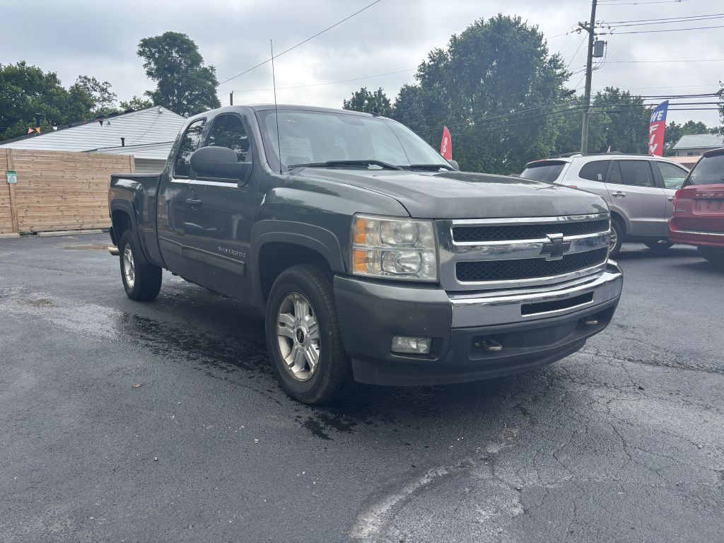 2007 Chevrolet Silverado 1500 Image 2