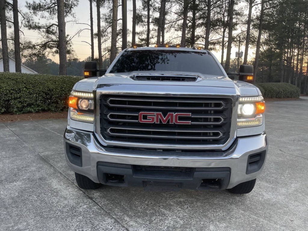 2019 GMC Sierra 3500 Image 6