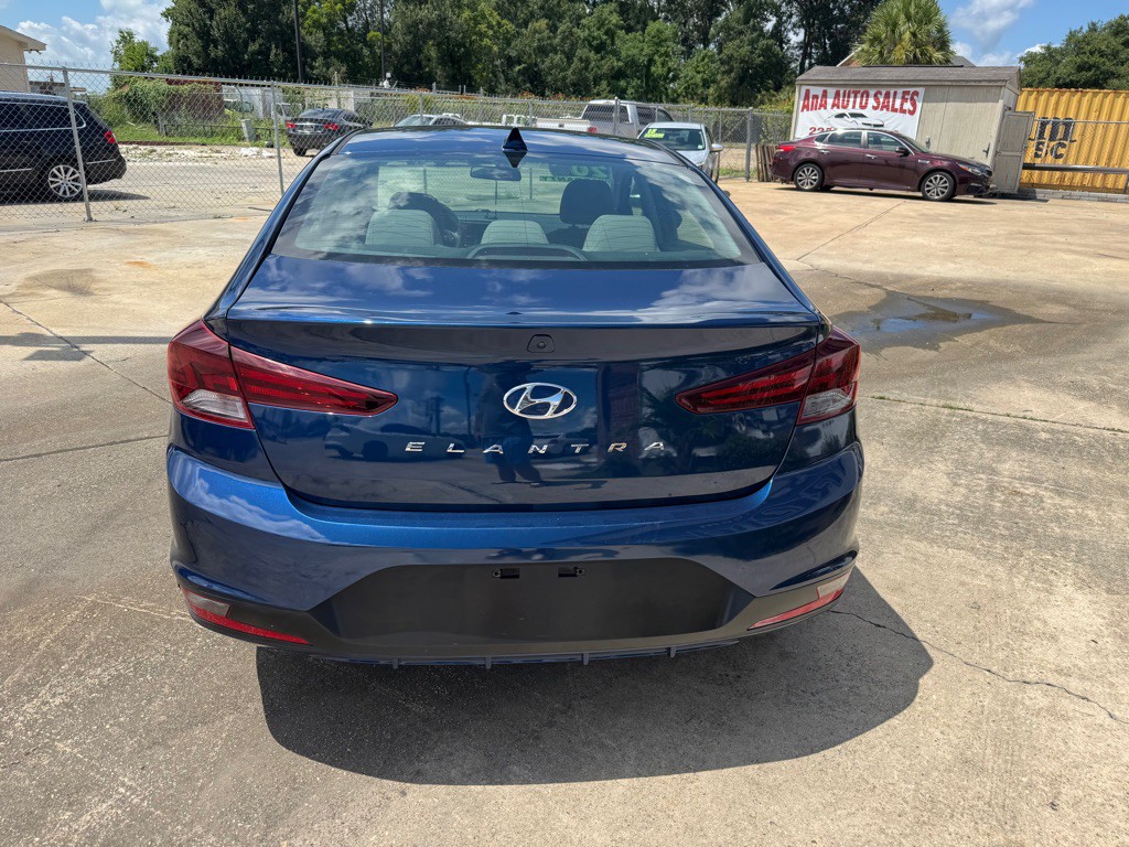 2020 Hyundai Elantra Image 4