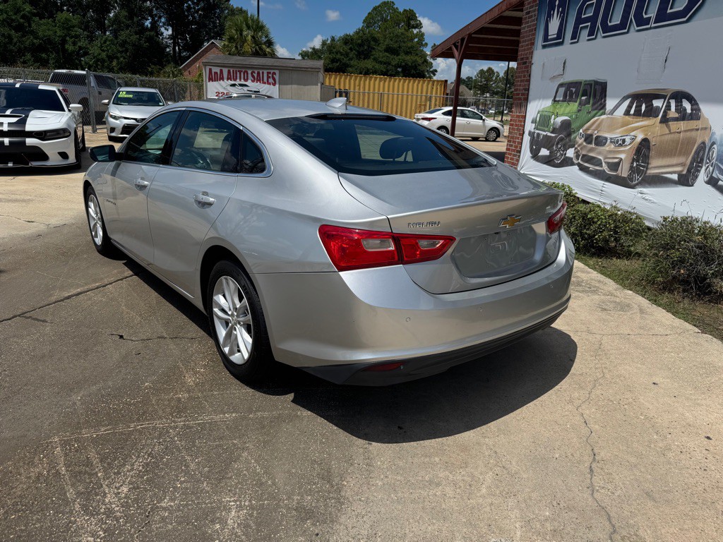 2017 Chevrolet Malibu Image 5