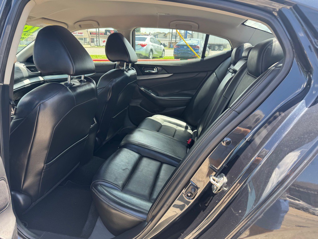 2016 Nissan Maxima Image 7
