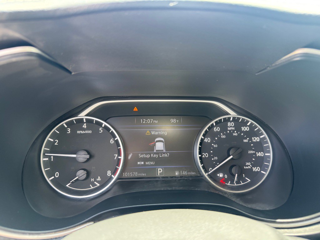2016 Nissan Maxima Image 10