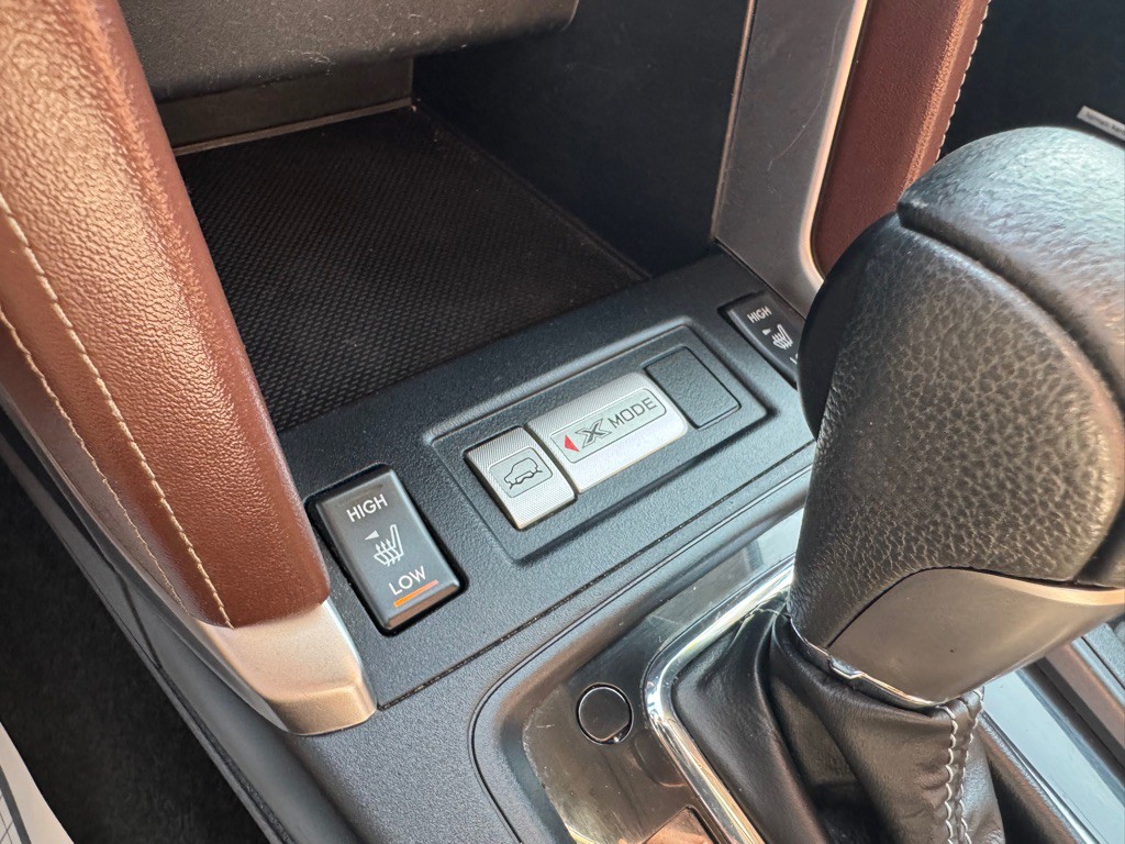 2017 Subaru Forester Image 6