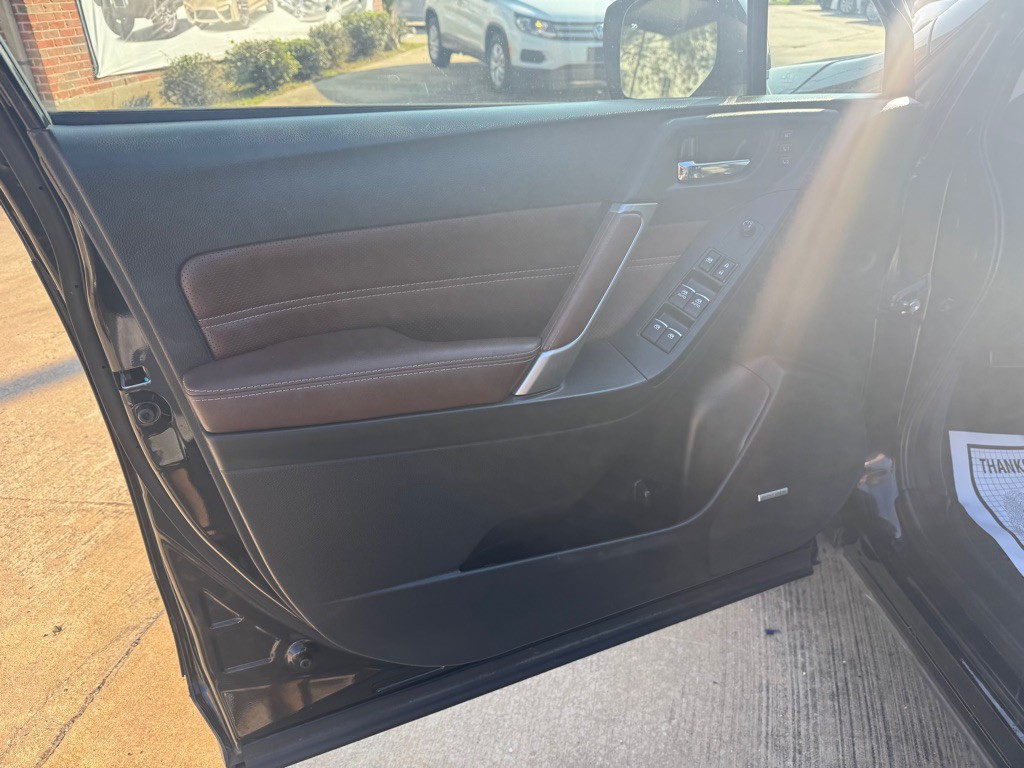 2017 Subaru Forester Image 9