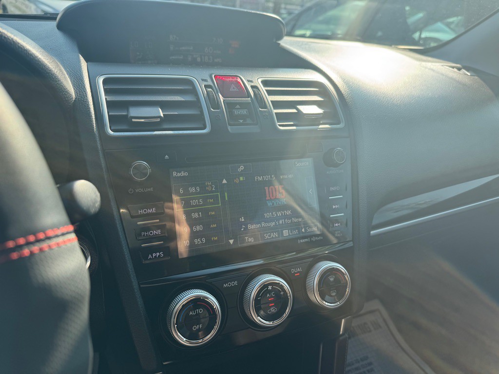 2017 Subaru Forester Image 12