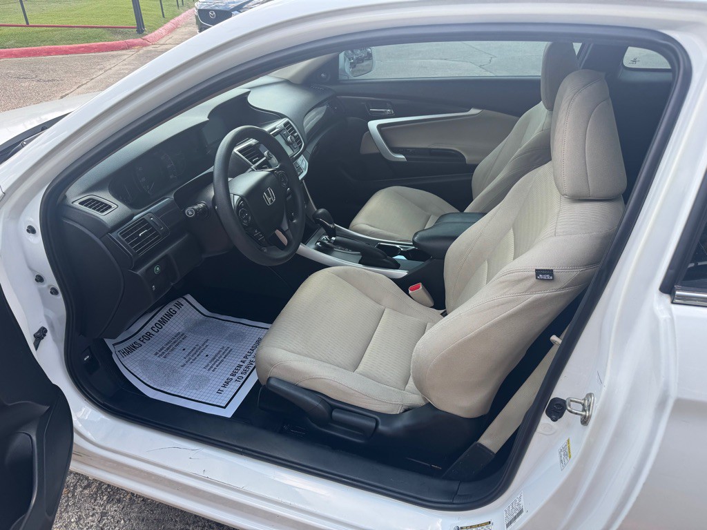 2015 Honda Accord Image 6