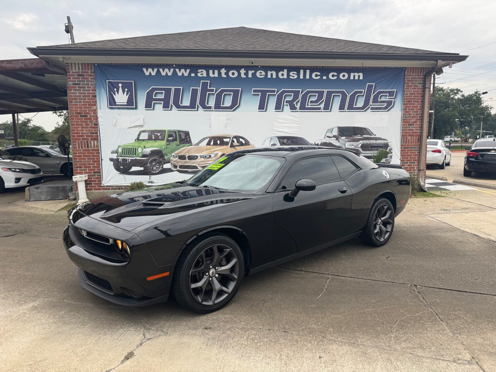 2019 Dodge Challenger Image 1