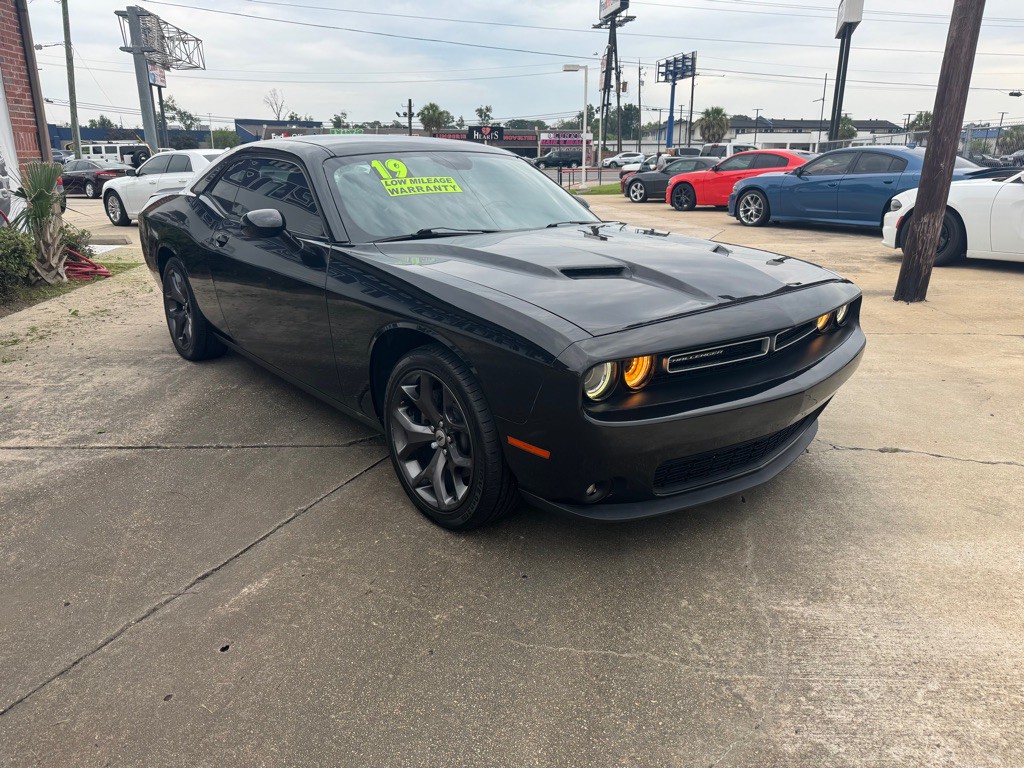 2019 Dodge Challenger Image 3