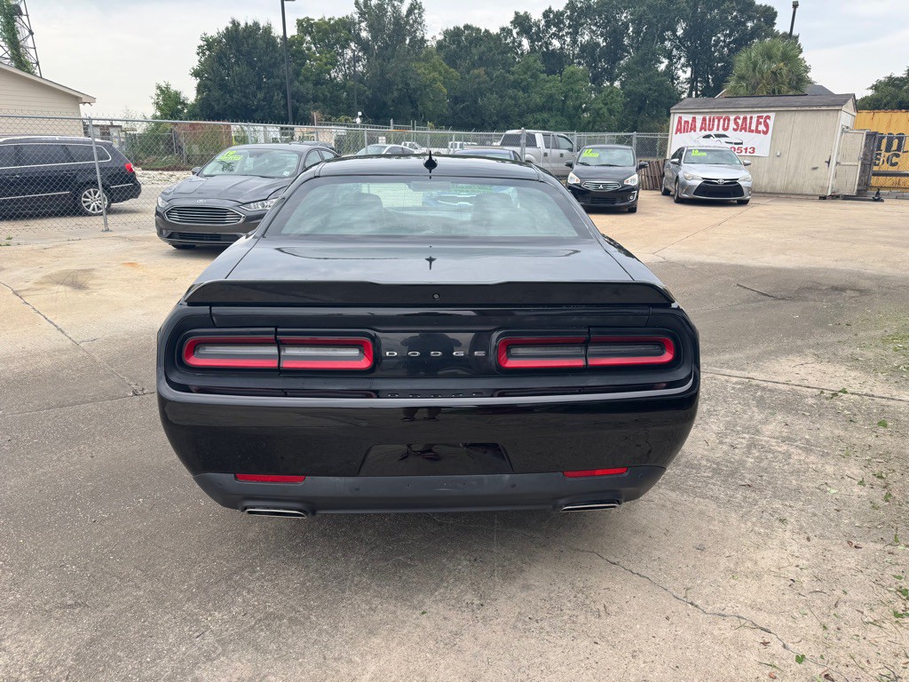 2019 Dodge Challenger Image 4