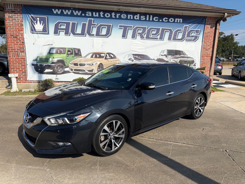 2017 Nissan Maxima Image 1