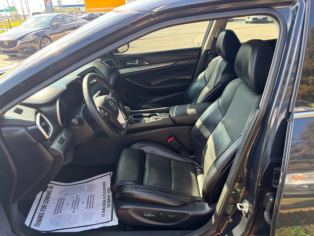 2017 Nissan Maxima Image 6