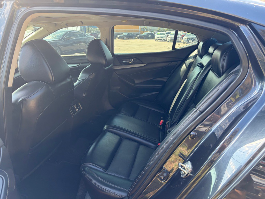 2017 Nissan Maxima Image 7