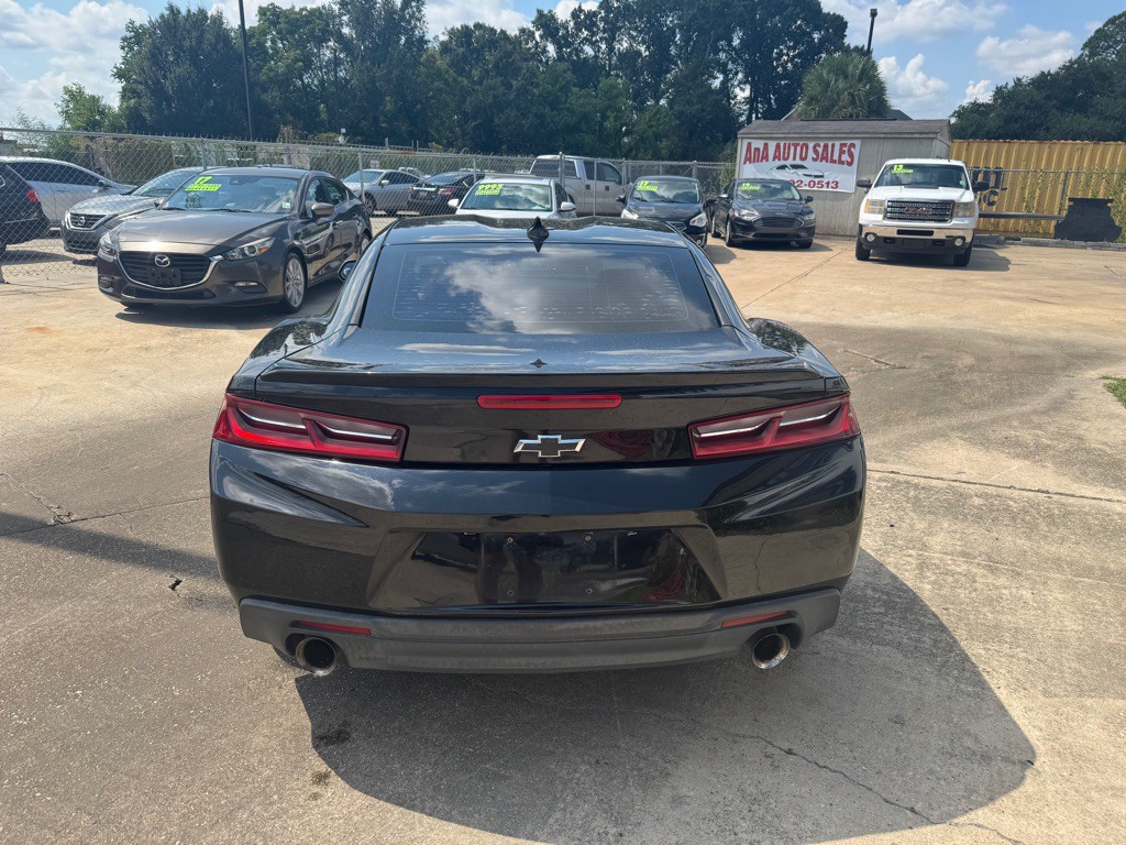 2017 Chevrolet Camaro Image 4