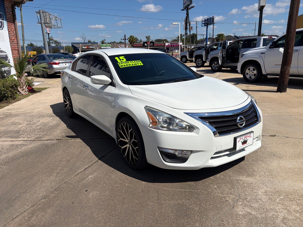 2015 Nissan Altima Image 3