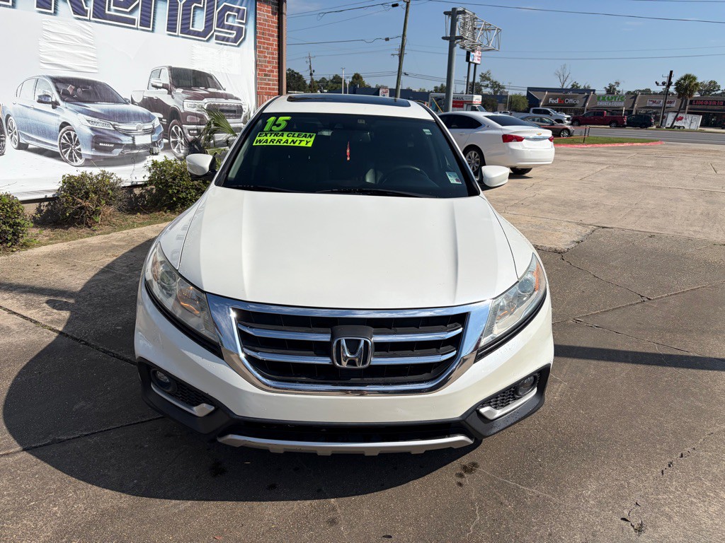2015 Honda Crosstour Image 2