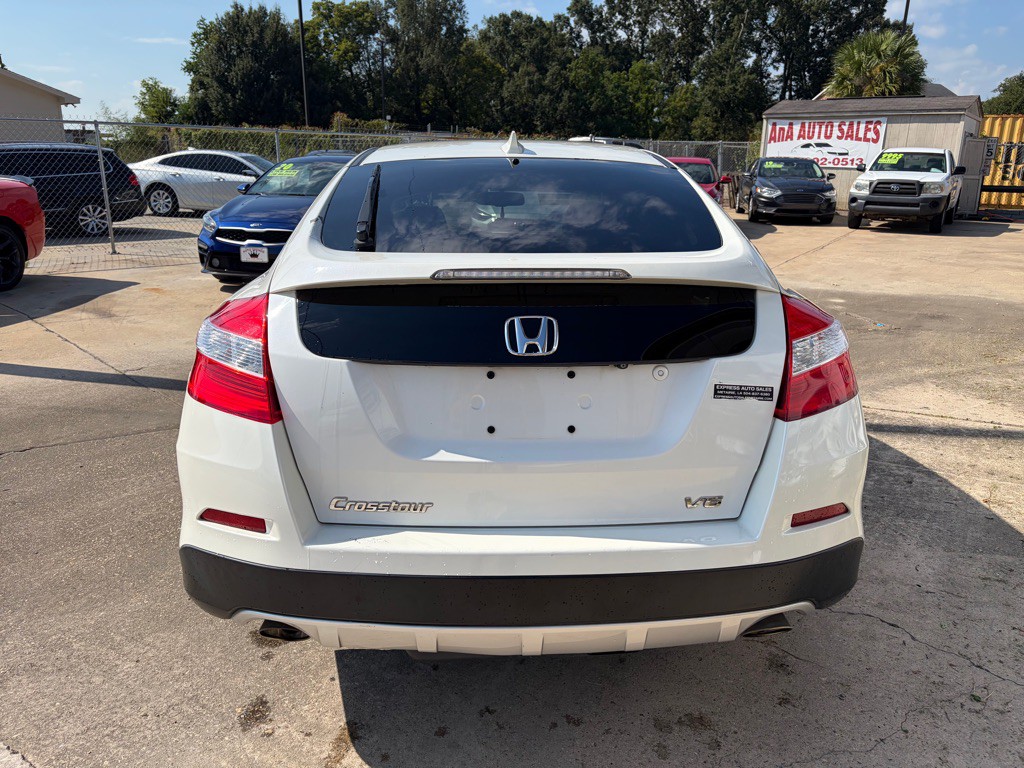 2015 Honda Crosstour Image 4