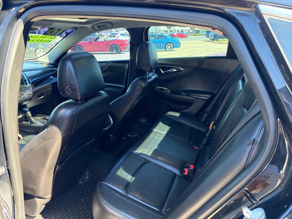 2016 Chevrolet Malibu Image 10