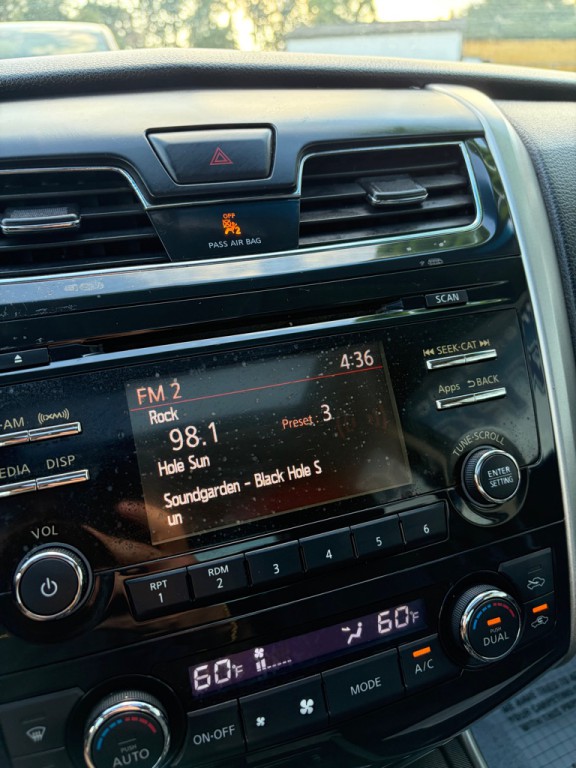 2014 Nissan Altima Image 9