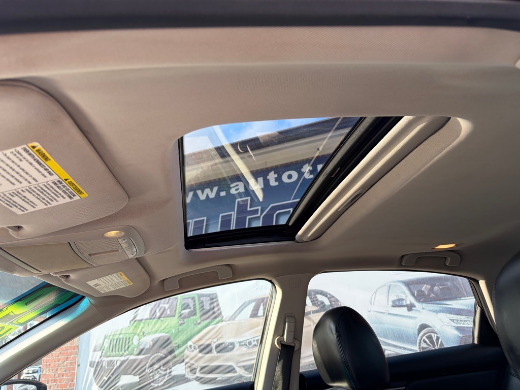 2014 Nissan Altima Image 10